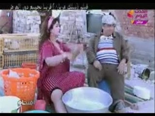 خناقة بين منتج كليب "بص امك" ومحامي لدفاعه عن ايحاءات البطله الجنسيه ولقطات حصريه من الكليب