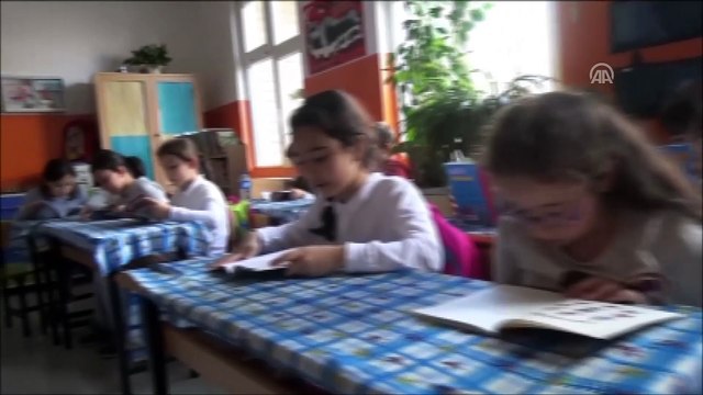10 yaşındaki öğrenci 96 sayfalık kitap yazdı - ANKARA