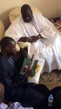 Les Cadeaux de serigne gallass mbacke Kaletom à Ousmane Sonko