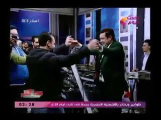 مزمار عبد السلام يشعل قناة الحدث ويدفع جميع العاملين للرقص بالاستوديو عالهواء