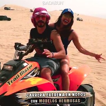 Carrera extrema en motos con modelos hermosas. Badabun. Carrera extrema en motos con modelos hermosas. Badabun.