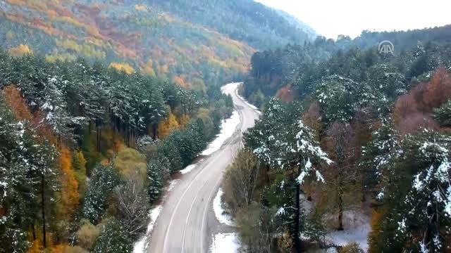 Domaniç Dağlarında İki Mevsim Bir Arada Yaşanıyor