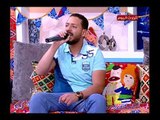 المطرب هشام محمود يغني أغنية 