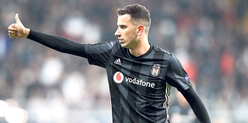 Genk Maçında Taraftarların Tepki Gösterdiği Oğuzhan Özyakup'a Terapi