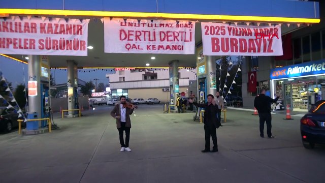 Davayı kazandı, davul zurna ile akaryakıt istasyonunu açtı