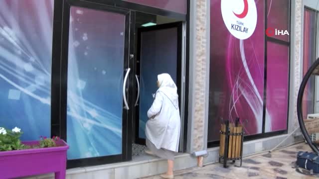 Oğluna Mektup Yazmak İçin 70 Yaşında Okuma Yazma Öğrendi