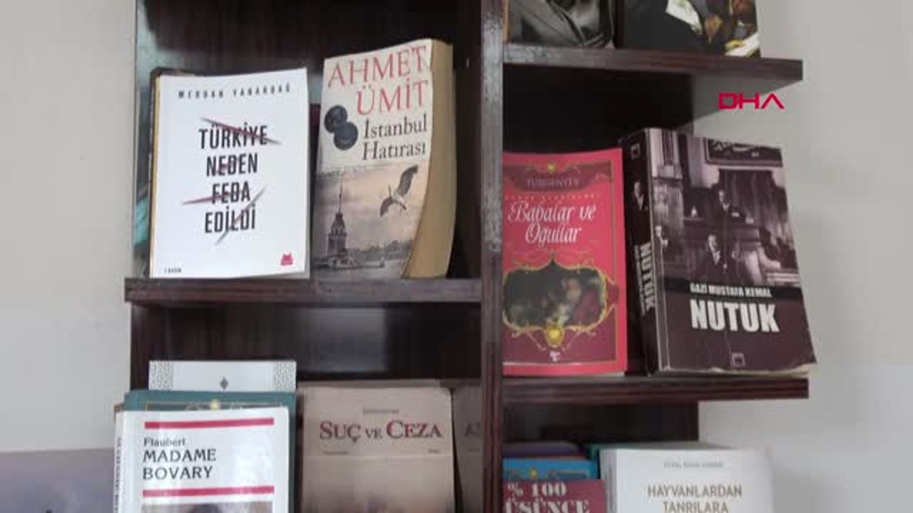 Bursa Kitap Okuyana Çay ve Kahve Bedava