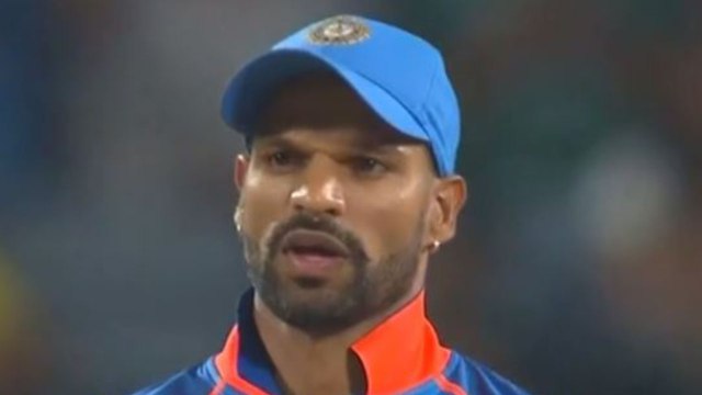 India VS West Indies 3rd ODI: Shikhar Dhawan out for 35 by Nurse| वनइंडिया हिंदी
