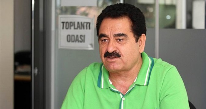 Mehmet Ali Erbil'i Ziyaret Eden İbrahim Tatlıses, Sanat Camiasına Ateş Püskürdü: Herkes Çok Terbiyesiz Olmuş