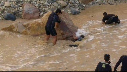 Jordan floods: Schoolchildren among 21 dead