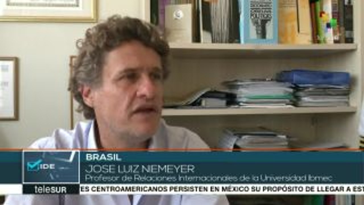teleSUR Noticias: Caravana de migrantes continúa su paso por México