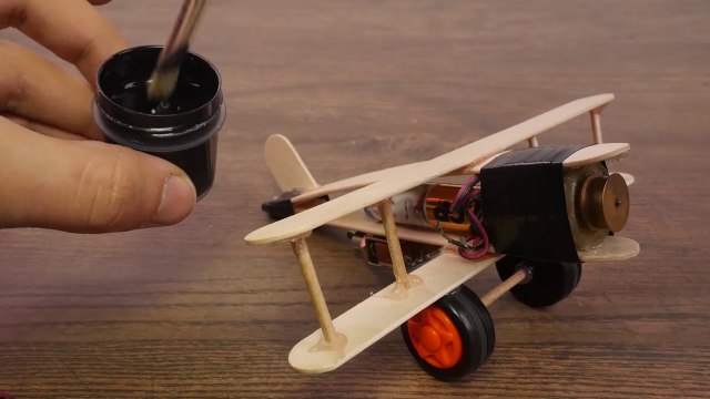 how to make a small airoplane at home by own maker1