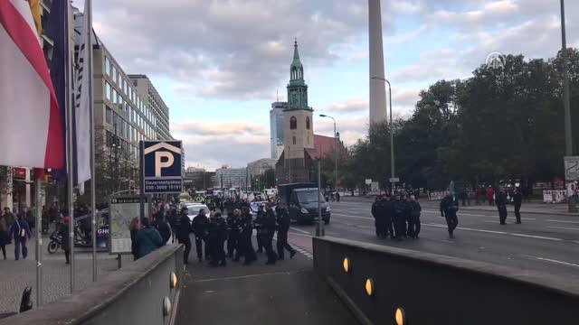 Almanya'da PKK'lılar Türklere Saldırdı