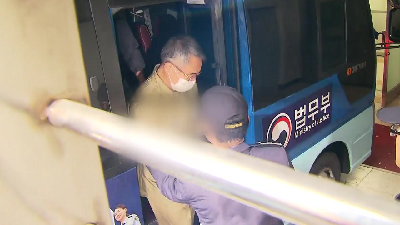 '사법농단 핵심' 임종헌, 구속 후 첫 검찰 소환 / YTN
