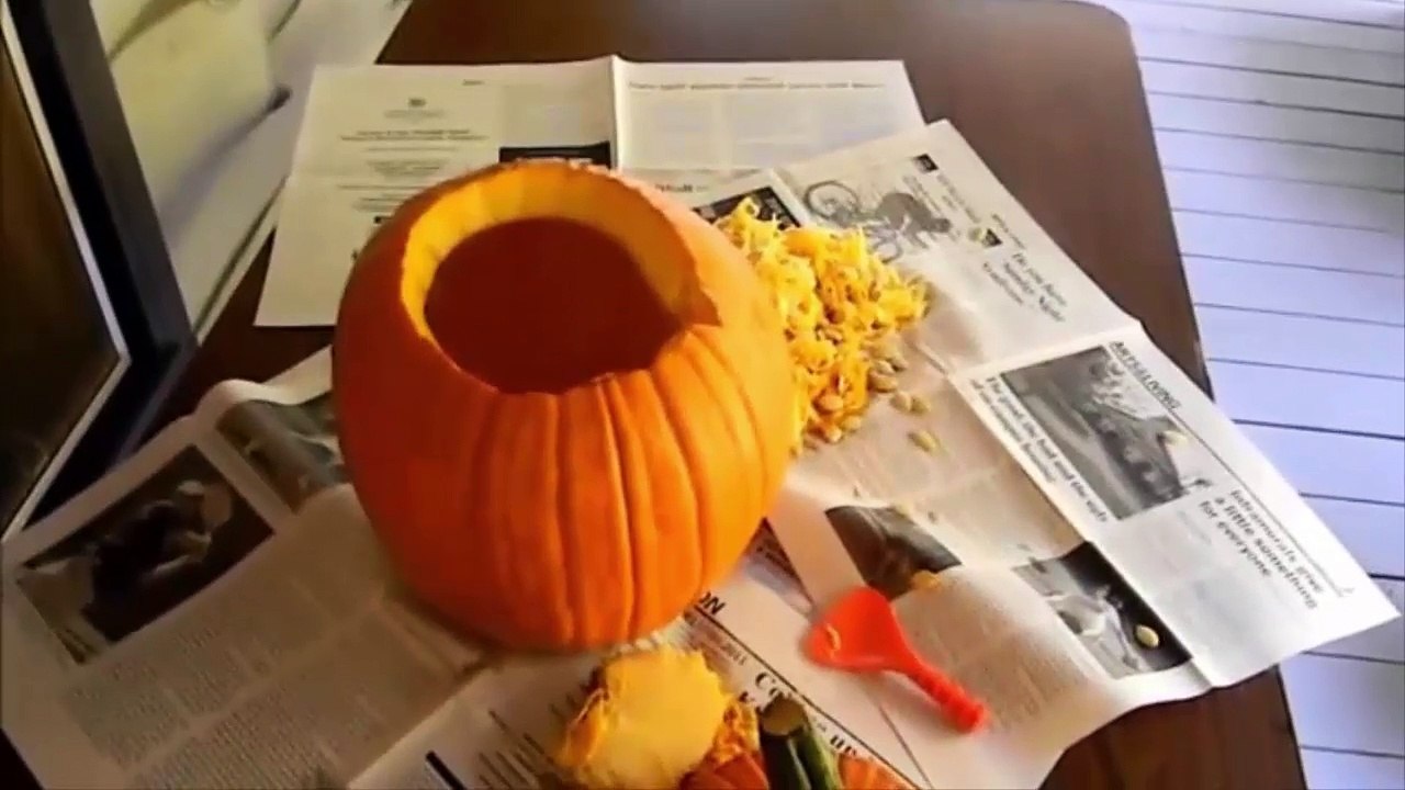Cách làm  đèn lồng trái cây mừng lễ hội Halloween 2