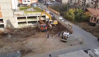 Policia ndalon punimet e njërës kompani që ndërton banesa në Prishtinë