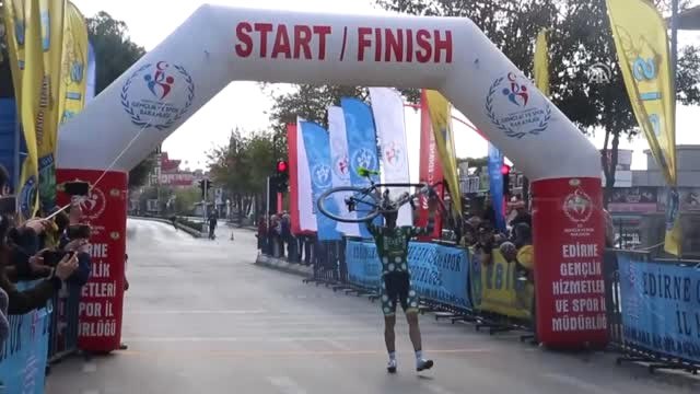 10. Cumhuriyet Bayramı Kupası Bisiklet Yol Yarışı Şampiyonası - Ödül Töreni