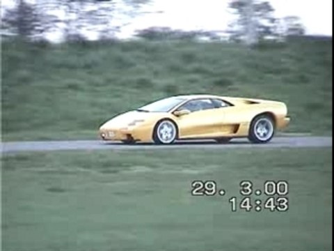 Lamborghini Diablo VT Drifting