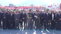 Manisa'da Atatürk Anıtı'na Çelenk Sunuldu