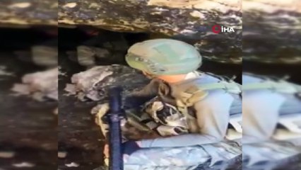 - Komandolar, teröristlerin inlerini birer birer temizlemeye devam ediyor