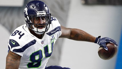 Dickson sprints down the sideline for a 42-yard gain