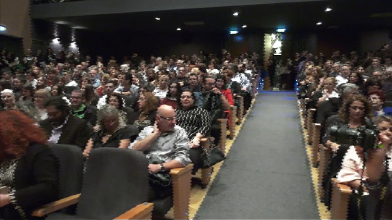 Θεατρική παράσταση "Γλυκό του Κουταλιού" από το 4ο Γενικό Λύκειο Λαμίας