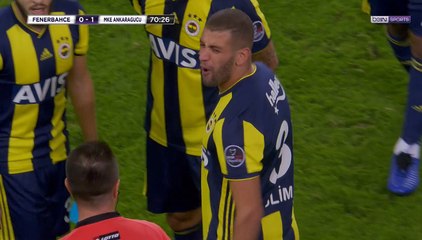 Turquie - Fenerbahçe : Quand Slimani insulte l'arbitre...