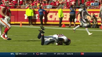 Justin Simmons picks off Mahomes downfield