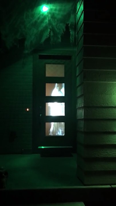 Le fantôme d'une mariée dans une maison