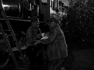 Petticoat Junction S2 E20 - For the Birds