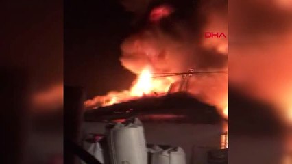 Aksaray'da Plastik Geri Dönüşüm Fabrikasında Yangın