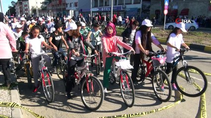 İnebolu’da bisiklet pedalları, Cumhuriyet için atıldı