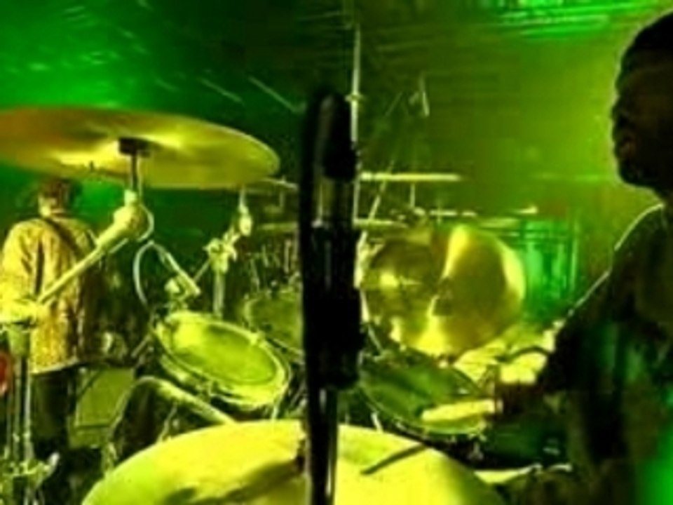 Tiken Jah Fakoly - Plus Rien Ne M'étonne