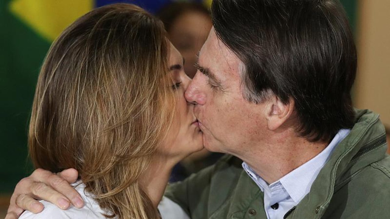 Eleições2018: #EleVenceu! Bolsonaro é o 38° Presidente do Brasil
