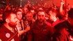 Taraftarlar, Yeni Malatyaspor'a 2-0 Kaybeden Galatasaray'ı Havalimanında Şampiyon Gibi Karşıladı