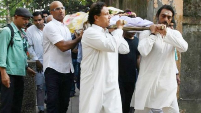 Arjun Rampal's mother passes away, Suffering from cancer | FilmiBeat