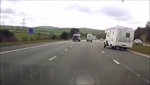 Il perd le contrôle de son camping-car sur l'autoroute.