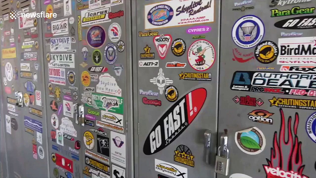 50 skydives in 50 US states — all in four minut...