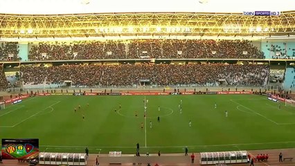 Télécharger la video: [CL 2018, 1/2 Finale, Match Retour] Espérance Sportive de Tunis vs Primeiro de Agosto [Match Complet 1/2 Première mi-temps] 23-10-2018