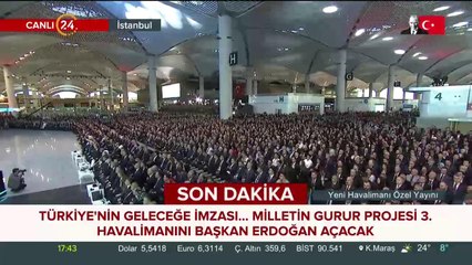 İGA Yönetim Kurulu Başkanı havalimanı açılışında konuşuyor