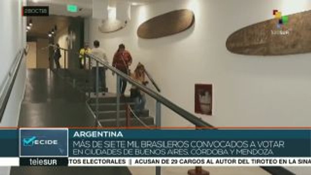 teleSUR Noticias: Mexico: Avanza caravana migrante rumbo a EE.UU.