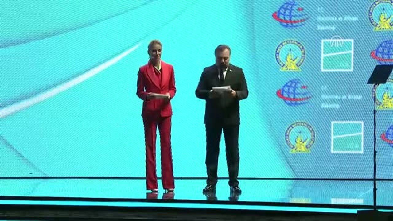 Bakan Turhan: "(İstanbul Havalimanı) İlk Etabı ile Birlikte Yılda 90 Milyon Yolcuya,...