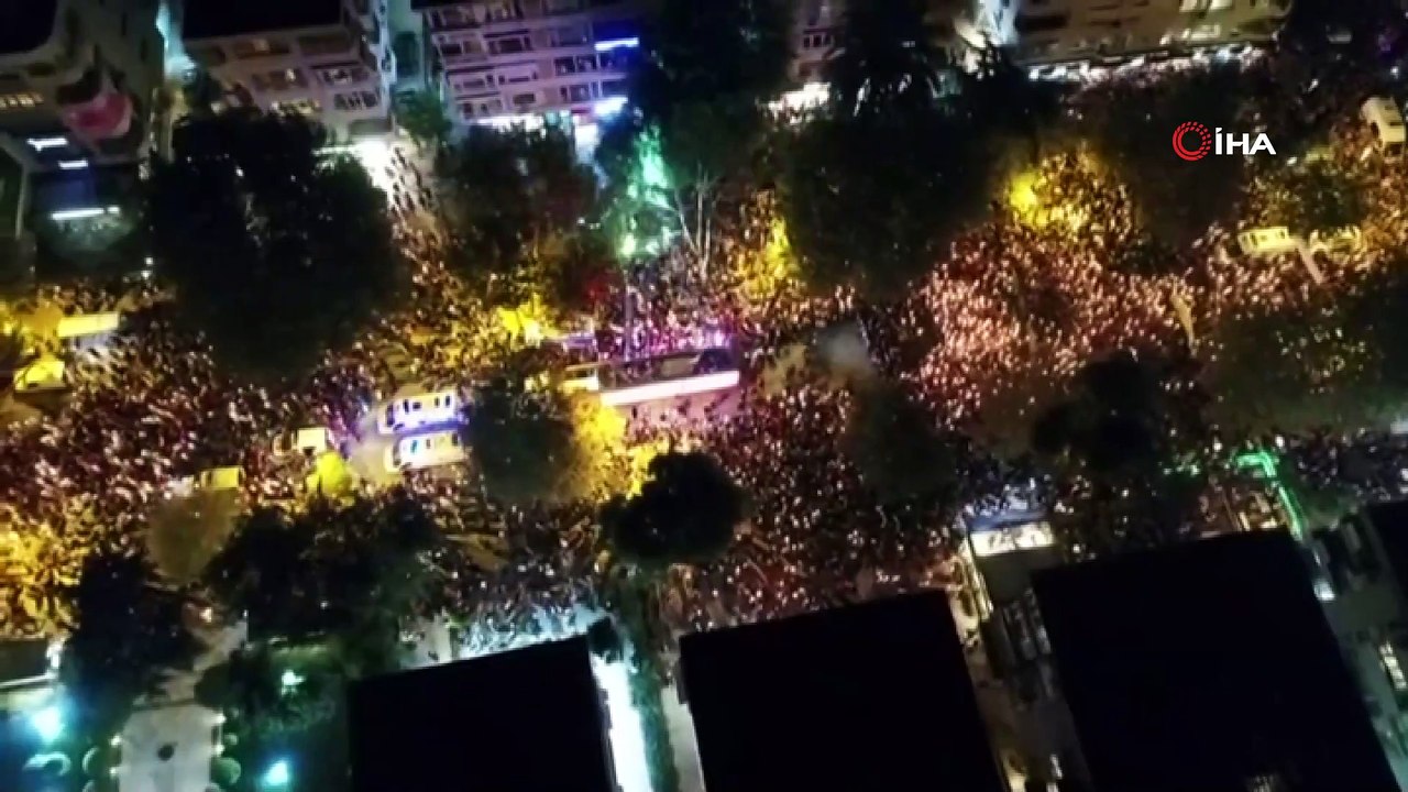 Kadıköylüler 'Cumhuriyet yürüyüşünde buluştu