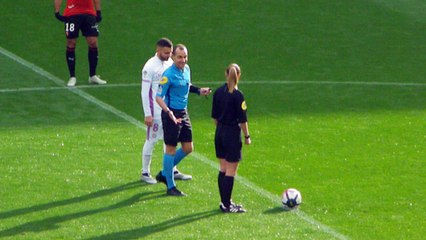 28/10/18 : SRFC-SDR : coup d'envoi donné par une arbitre