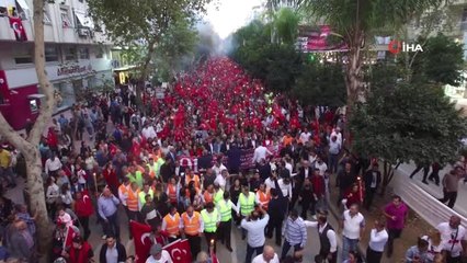 Adana'da Meşaleler Cumhuriyetin 95'inci Yılı İçin Yandı