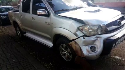 Carro furtado é recuperado e levado para delegacia
