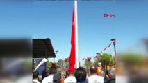Aydın Koçarlı'da 29 Metrelik Direğe 54 Metrakerelik Türk Bayrağı