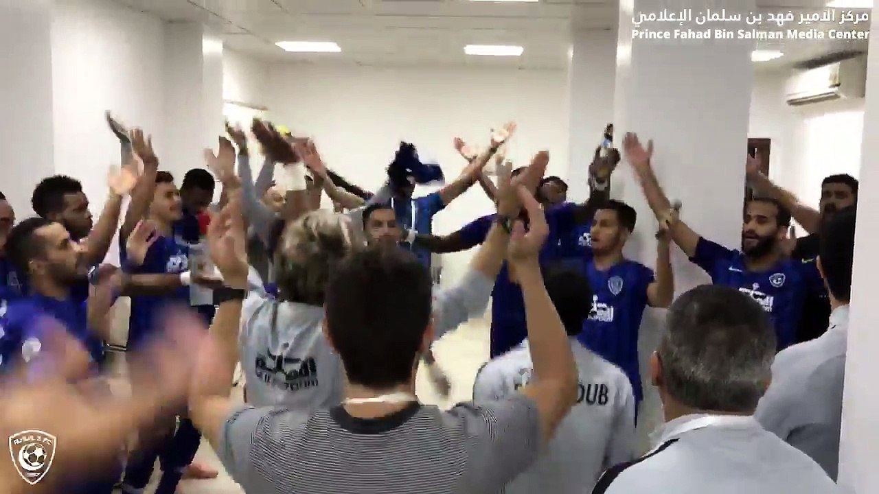 Jorge Jesus dá palestra em português e participa em 'dança de guerra' no Al Hilal