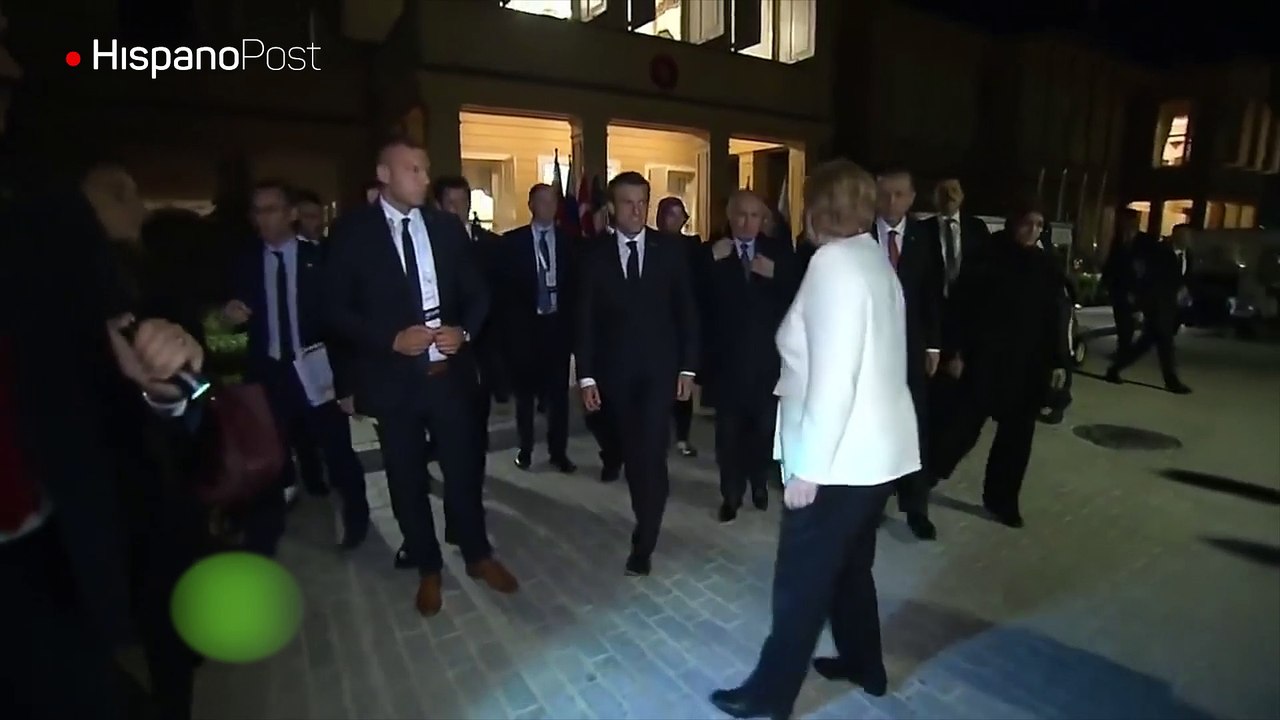 La canciller alemana Angela Merkel trató de practicar ruso con Vladimir Putín