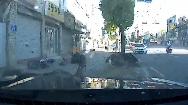 '시속 177km' 광란의 도심 질주...뺑소니까지 / YTN